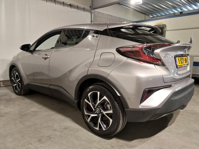 Toyota C-HR 1.8i Hybrid 122pk Club Premium S. 90kw Aut. A.Camera / Park Pack / Winter Pack