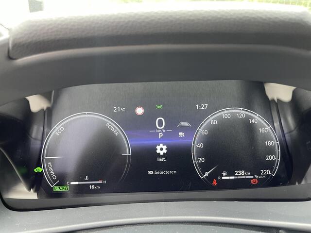 Toyota C-HR 1.8 Hybrid 140 Style Bi-Tone