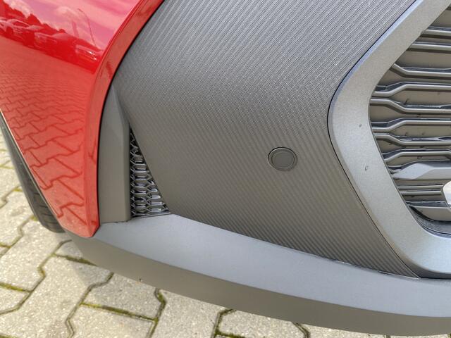 Toyota C-HR 1.8 Hybrid 140 Business Plus Bi-Tone Stoelverwarming, App-Connect & Virtual Cockpit