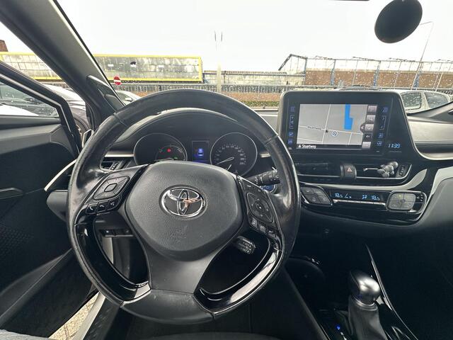 Toyota C-HR 1.8 Hybrid Style Ultimate lichtmetalen velgen 18" , Parkeersensoren voor - achter , Parkeerhulp ,navigatiesysteem full map , Stoelverwarming