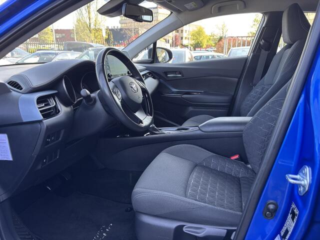 Toyota C-HR 2.0 Hybrid Dynamic | NL Auto | 184 PK | Parkeersensoren | Navigatie | Adaptive Cruise Control | Achteruitrij camera | Keyless | Elektr. Inklapbare buitenspiegels |