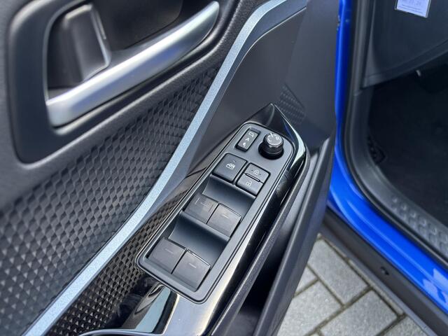 Toyota C-HR 2.0 Hybrid Dynamic | NL Auto | 184 PK | Parkeersensoren | Navigatie | Adaptive Cruise Control | Achteruitrij camera | Keyless | Elektr. Inklapbare buitenspiegels |