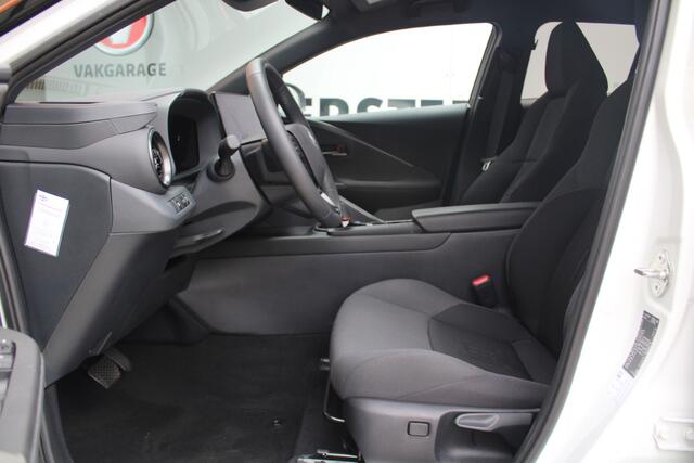 Toyota C-HR 1.8 Hybrid 140 First Edition Automaat Bi-tone Premium lak , NL Auto 360 Camera, Elektrische Achterklep, Draadloze Apple Carplay\Android Auto, Navigatie