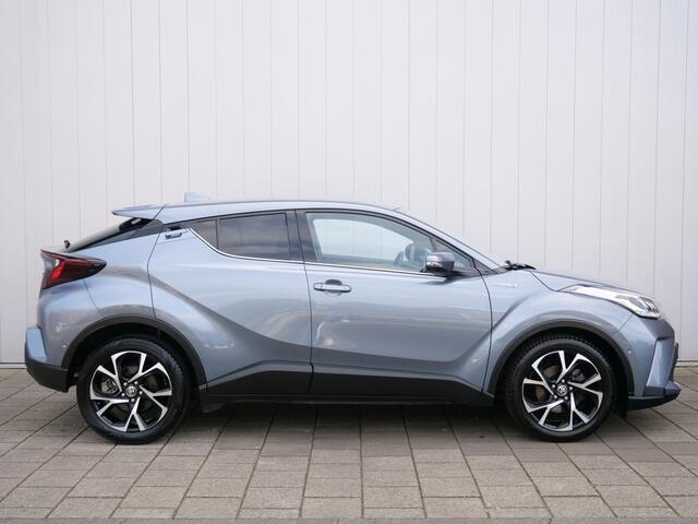Toyota C-HR 1.8 Hybrid 98pk Executive Automaat LED / Stoelverwarming / DAB