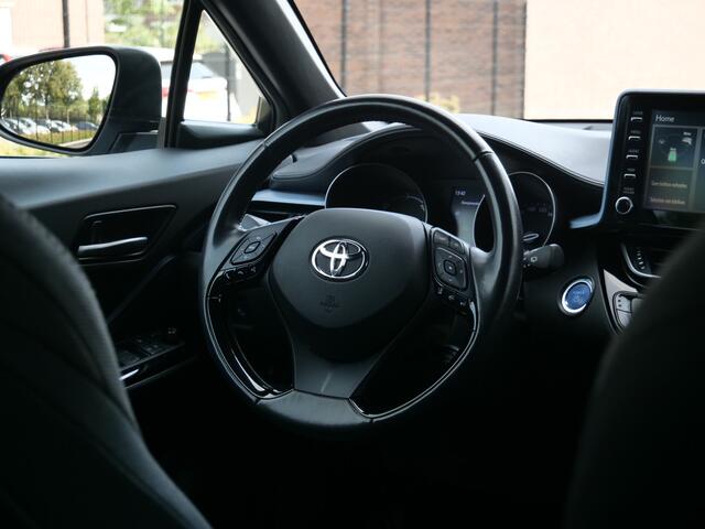 Toyota C-HR 1.8 Hybrid 98pk Executive Automaat LED / Stoelverwarming / DAB