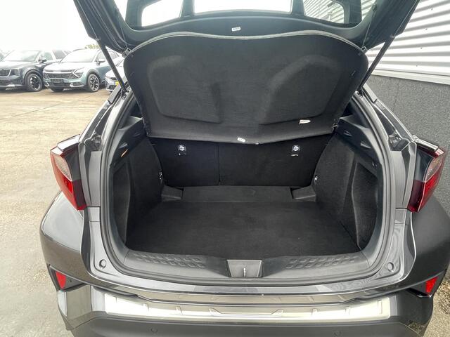 Toyota C-HR 1.8 Hybrid Dynamic Achteruitrijcamera, Parkeer sensoren voor+achter, Apple carplay/Android auto, Cruise control, Climate control
