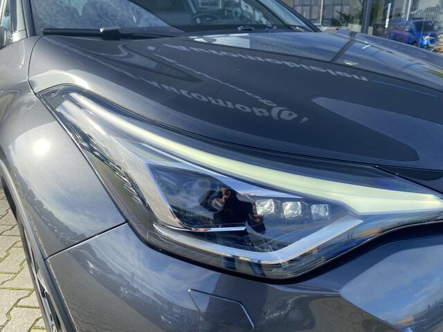 Toyota C-HR 1.8 Hybrid Dynamic Bi- Tone Adaptive Cruise, Stoel & Stuurverwarming, App- Connect