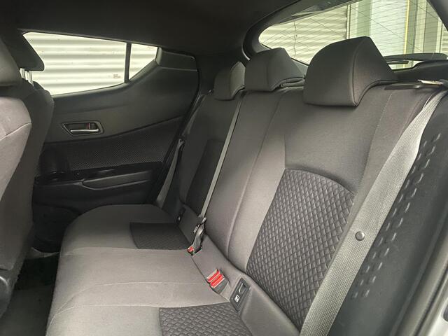 Toyota C-HR 1.8 Hybrid Business