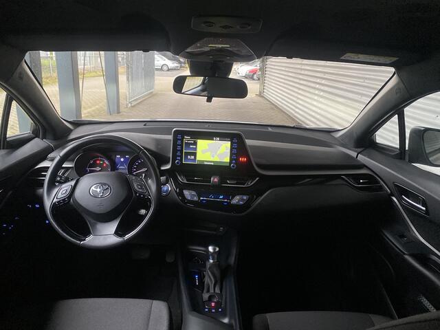 Toyota C-HR 1.8 Hybrid Business