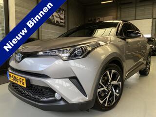 toyota-c-hr-1.8-hybrid-bi-tone-navi