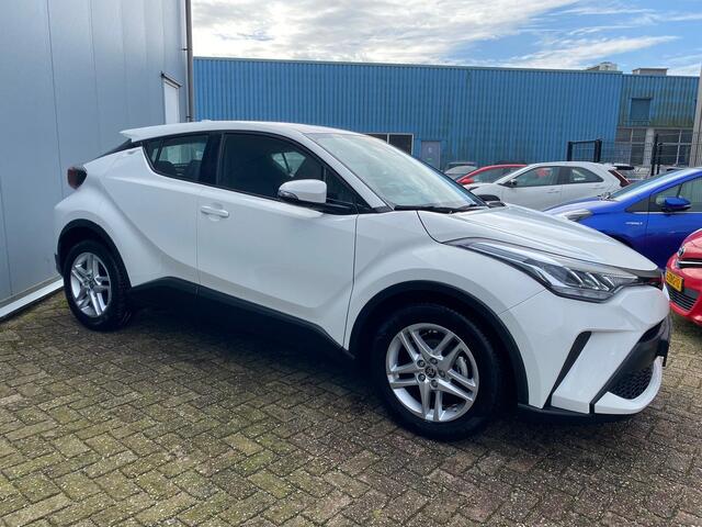 Toyota C-HR 1.8 Hybrid Active | 1e Eigenaar | Nieuw Geleverd | Navigatie | Adaptive Cruise Control | Camera | 10 Jaar Garantie |