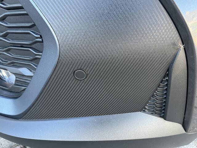 Toyota C-HR 1.8 Hybrid 140 Business Plus