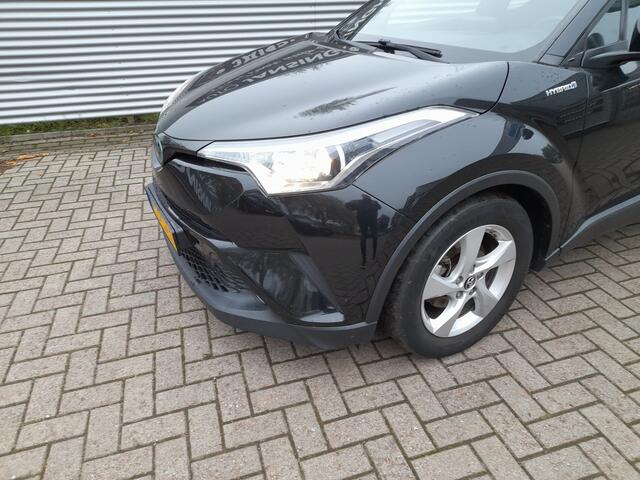 Toyota C-HR 1.8 Hybrid Active Automaat | Clima | Camera | LM Velgen | Cruise control | Ndl auto | RIJKLAARPRIJS INCL 12 MAANDEN GARANTIE EN BEURT