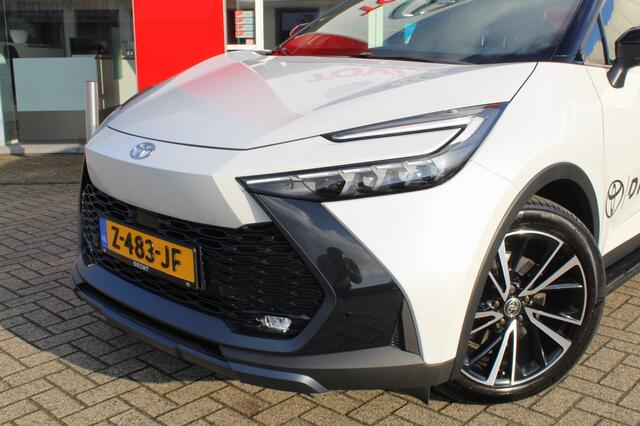 Toyota C-HR Plug-In Hybrid 220 Premiere Edition | Pano | Treeplanken | Navi