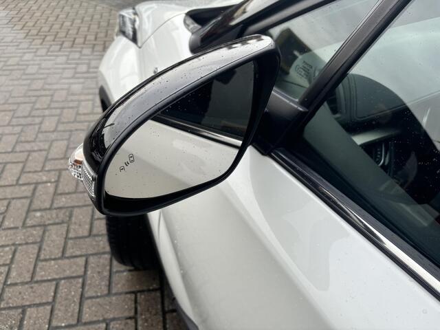 Toyota C-HR 1.8 Hybrid Style Ultimate Trekhaak, Stoel&Stuurverwarming, Achteruitrijcamera, CruiseControl, DAB!