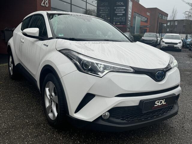 Toyota C-HR 1.8 Hybrid Dynamic // CAMERA // ADAPTIVE CRUISE // NAVI // DODENHOEK SENSOR // CLIMA