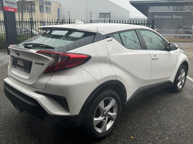 Toyota C-HR 1.8 Hybrid Dynamic // CAMERA // ADAPTIVE CRUISE // NAVI // DODENHOEK SENSOR // CLIMA