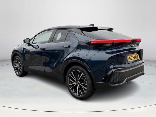 Toyota C-HR 2.0 Plug-in Hybrid 220 Executive **PANORAMADAK/ JBL AUDIO/ STUURVERWARMING**
