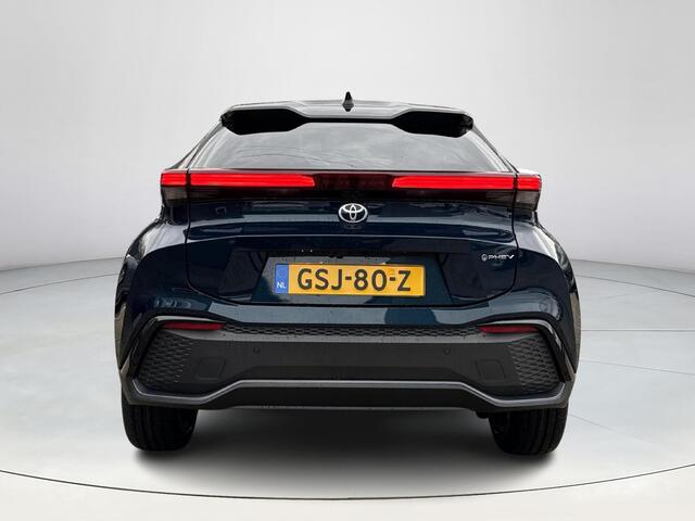 Toyota C-HR 2.0 Plug-in Hybrid 220 Executive **PANORAMADAK/ JBL AUDIO/ STUURVERWARMING**