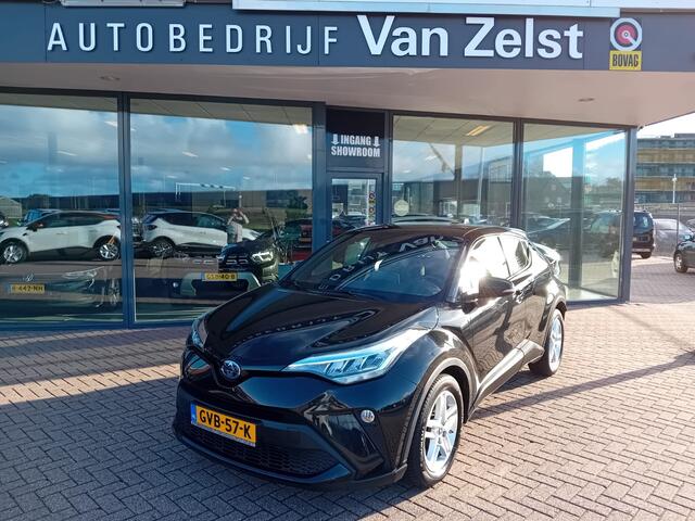 Toyota C-HR 1.8 Hybrid Dynamic Automaat, Airco(aut), Carplay/Android auto, Navigatie, Bluetooth, Keyless, Cruise control adaptief, Stoelverwarming, Camera, Parkeersensoren, Dode hoek detector, Fabrieksgarantie, BOVAG