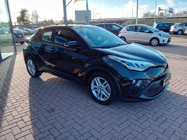 Toyota C-HR 1.8 Hybrid Dynamic Automaat, Airco(aut), Carplay/Android auto, Navigatie, Bluetooth, Keyless, Cruise control adaptief, Stoelverwarming, Camera, Parkeersensoren, Dode hoek detector, Fabrieksgarantie, BOVAG