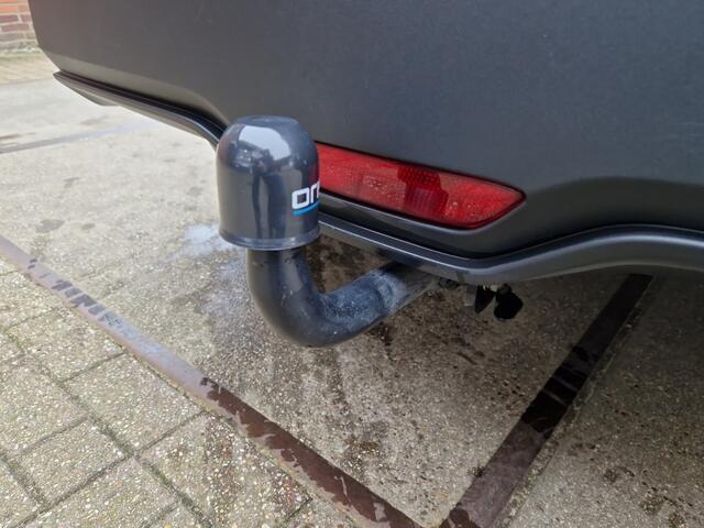 Toyota C-HR 1.8 Hybrid Dynamic Trekhaak - NL Auto