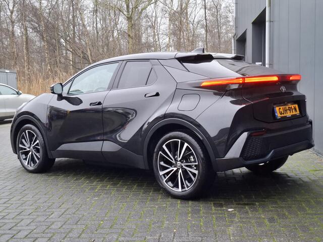 Toyota C-HR 2.0 Plug-in Hybrid 220 Executive | Stoel/stuur verw. | Prisma-LED | BSM | elektr. stoel/klep |