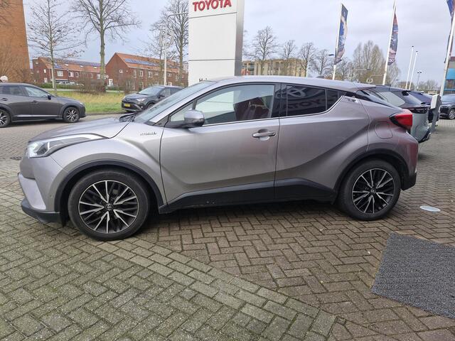 Toyota C-HR 1.8 Hybrid Executive Nederlandse auto