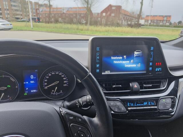 Toyota C-HR 1.8 Hybrid Executive Nederlandse auto