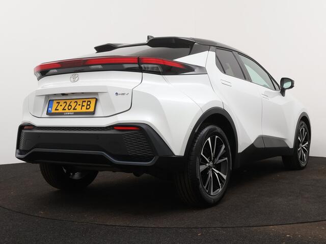 Toyota C-HR 1.8 Hybrid 140 First Edition | 360 Camera | Parkeersensoren | LM velgen | Navigatie | Climate Control | Elektrisch bedienbare achterklep |
