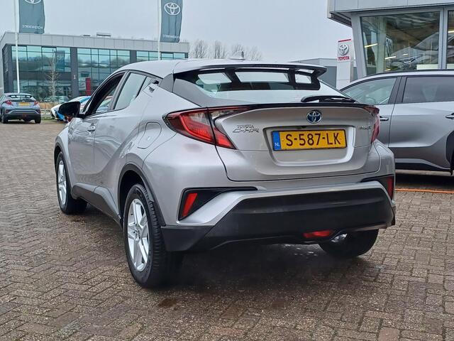 Toyota C-HR 1.8 Hybrid Active | Carplay | 2-zone clima | adapt. cruise |