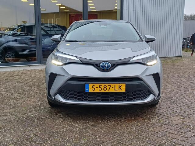 Toyota C-HR 1.8 Hybrid Active | Carplay | 2-zone clima | adapt. cruise |