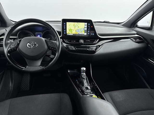 Toyota C-HR 1.8 Hybrid Dynamic Bi-Tone Limited | Navigatie | LM velgen | Cruise Control Adaptief |