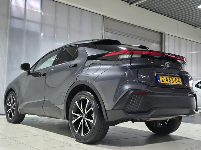 Toyota C-HR 1.8 Hybrid 140 First Edition | LM Velgen | Stoelverwarming | Draadloos opladen mobiele telefoon |