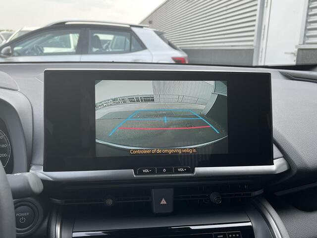 Toyota C-HR 1.8 Hybrid 140 Bi-tone Edition Automaat AppleCarplay/AndroidAuto - LM velgen - Climate Control - Adaptieve Cruisecontrol - Parkeer Camera - Parkeersensoren - Stuurverwarming - Stoelverwarming