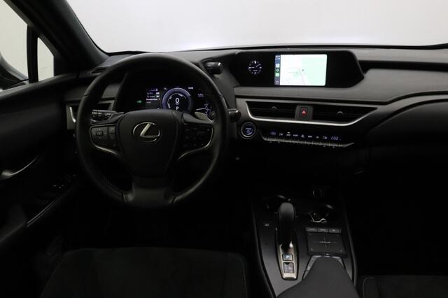Toyota C-HR 300e Business 54 kWh - Navi, Camera