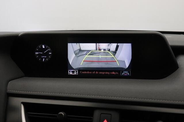 Toyota C-HR 300e Business 54 kWh - Navi, Camera
