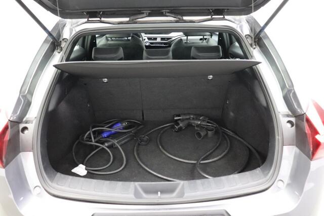 Toyota C-HR 300e Business 54 kWh - Navi, Camera
