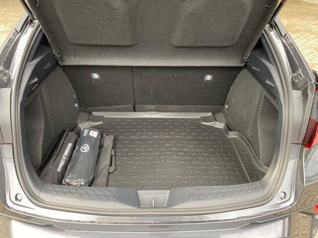 Toyota C-HR 1.8 HYBRID BUSINESS PLUS CAMERA/NAVI/CRUISE
