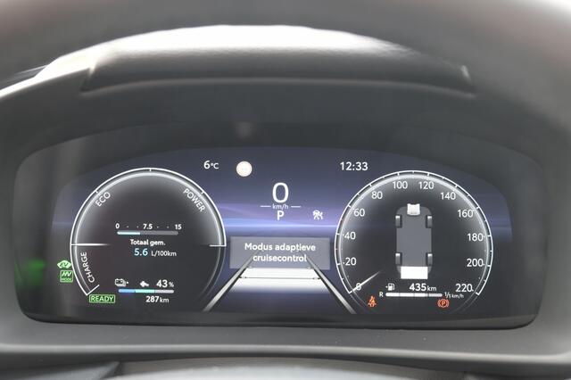 Toyota C-HR Plug-in Hybrid 220PK First Edition Automaat | Draadloze oplader