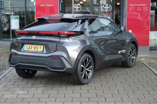 Toyota C-HR Plug-in Hybrid 220PK First Edition Automaat | Draadloze oplader