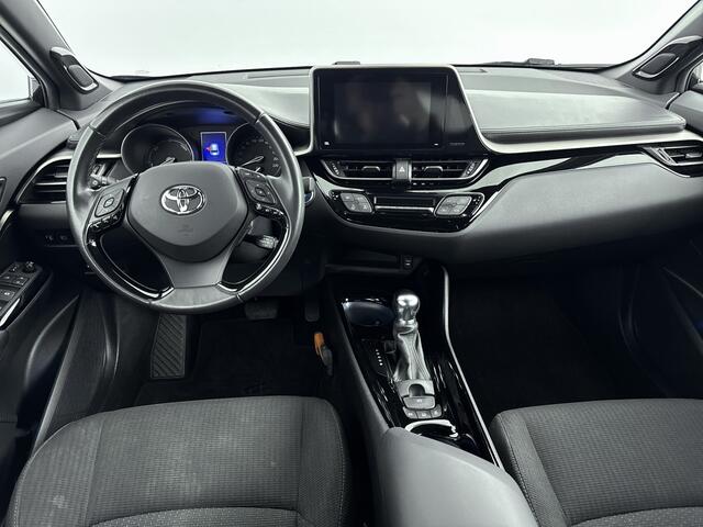 Toyota C-HR 1.8 Hybrid Style | Parkeersensoren | Trekhaak | Navigatie | Climate Control | Cruise Control Adaptief | LM velgen |