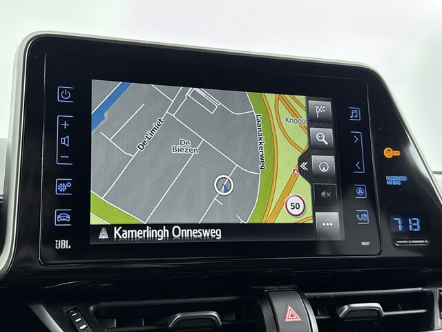 Toyota C-HR 1.8 Hybrid Style | Parkeersensoren | Trekhaak | Navigatie | Climate Control | Cruise Control Adaptief | LM velgen |