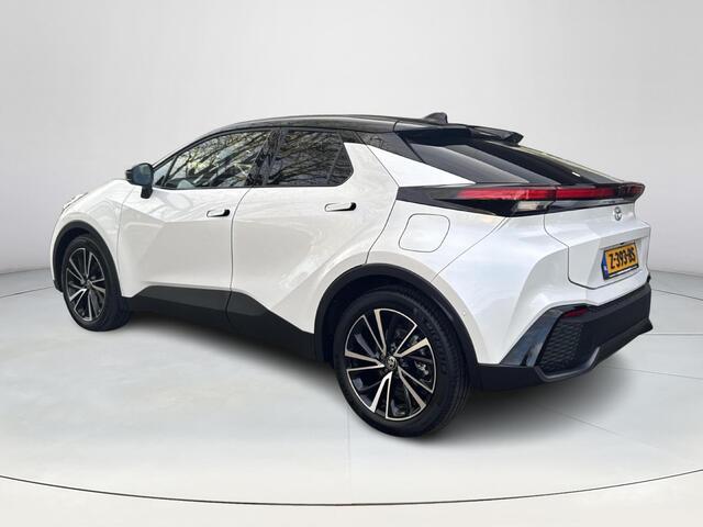 Toyota C-HR 1.8 Hybrid 140 Executive | 06-10141018 Voor meer informatie