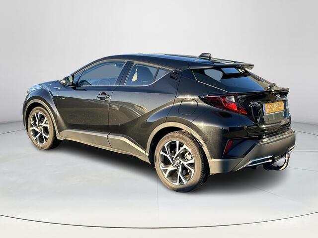 Toyota C-HR 2.0 Hybrid Dynamic **TREKHAAK/ NAVIGATIE/ ADAPTIVE CRUISE CONTROL/ KEYLESS/ 36 MAANDEN GARANTIE**