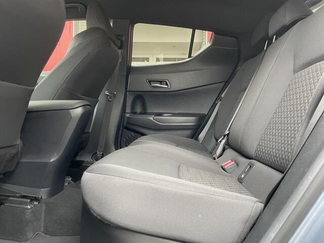 Toyota C-HR 2.0 Hybrid Style Bi-Tone | Stuur + Stoelverwarming | Trekhaak |