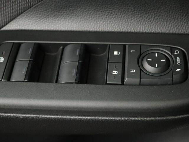Toyota C-HR 1.8 Hybrid 140 First Edition | NIEUW & DIRECT LEVERBAAR | Inclusief alle acties |