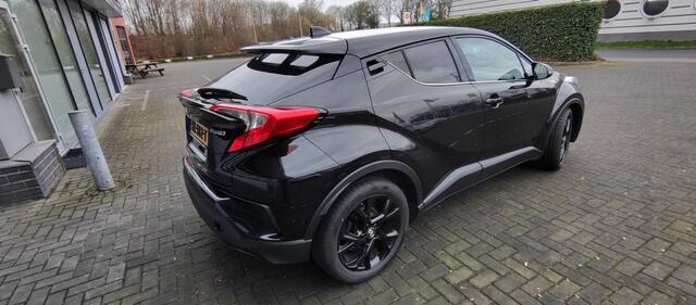Toyota C-HR 1.8 Hybrid Executive Black Edition; Leer;Camera;JBL;Nav, Bsm; RC