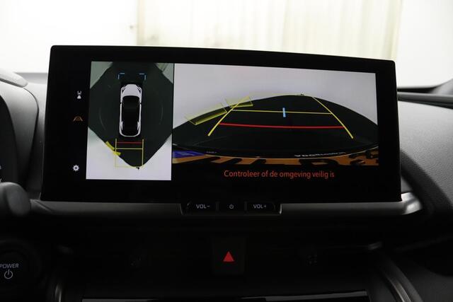 Toyota C-HR 2.0 Plug-in Hybrid 220 First Edition | stuurwiel verwarmd | navigatiesysteem full map | voorstoelen verwarmd |