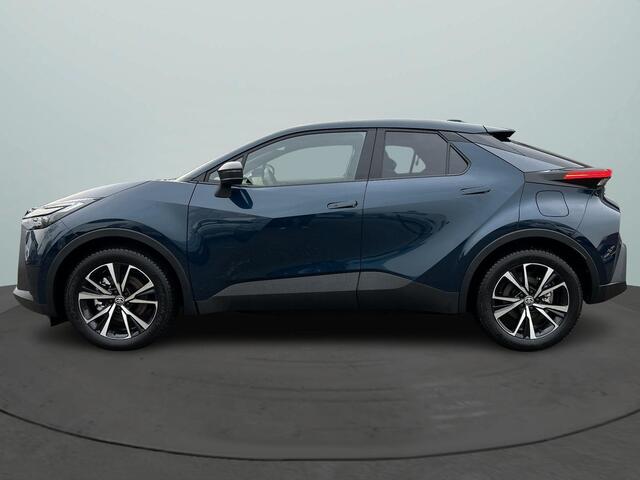 Toyota C-HR 2.0 Plug-in Hybrid 220 First Edition Navigatie / 360 Camera / Climate Control / Cruise Control Adaptief / All-Season